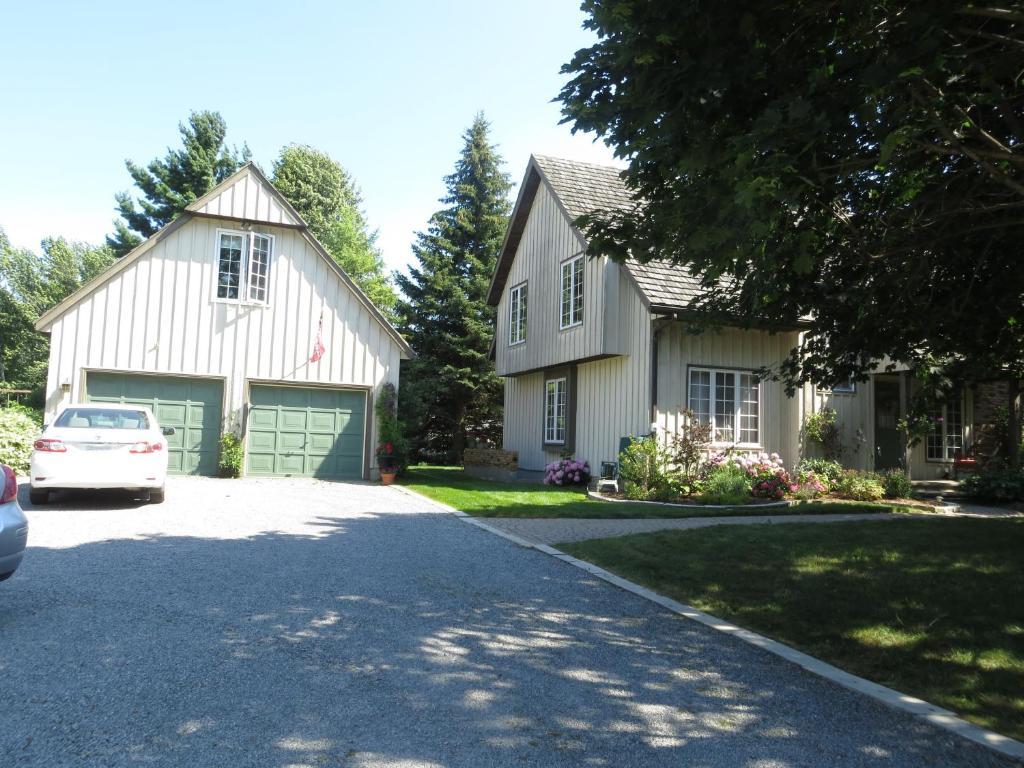 Cedar Gables Bed & Breakfast Bed & Breakfast Niagara-on-the-Lake Exterior photo